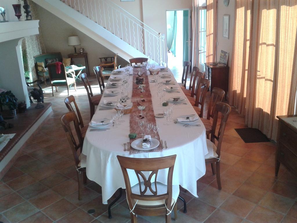 La Milane Bed & Breakfast Cabries Exterior photo